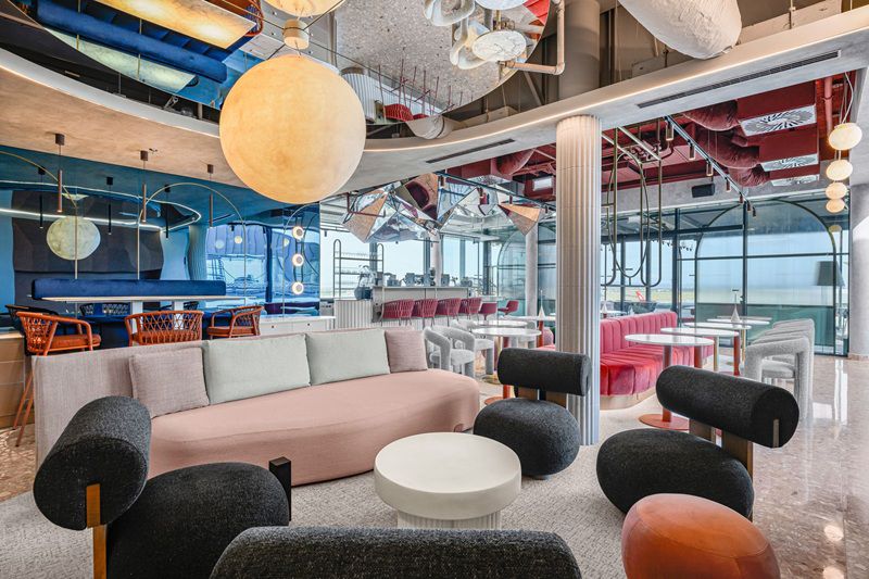 Teltházra készülnek a reptéri szállodák