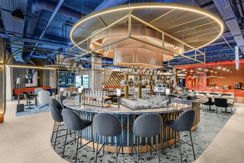 Teltházra készülnek a reptéri szállodák